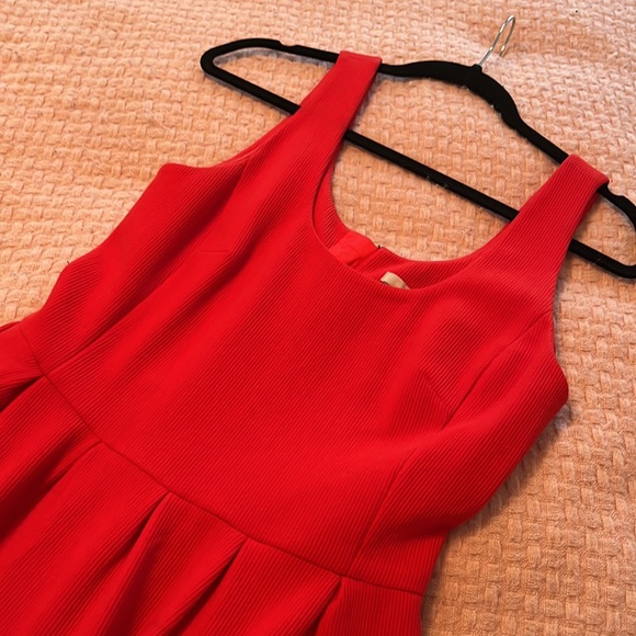 Banana Republic size 6 red dress - Picture 2 of 5